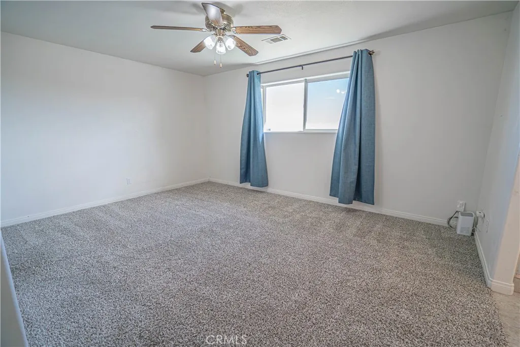 8825 Beekley, Pinon Hills, California 92372 home-pic-14